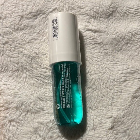 Sol de Janeiro Irresistible Hydration Set **Sold Out with 39”New - Picture 5 of 5